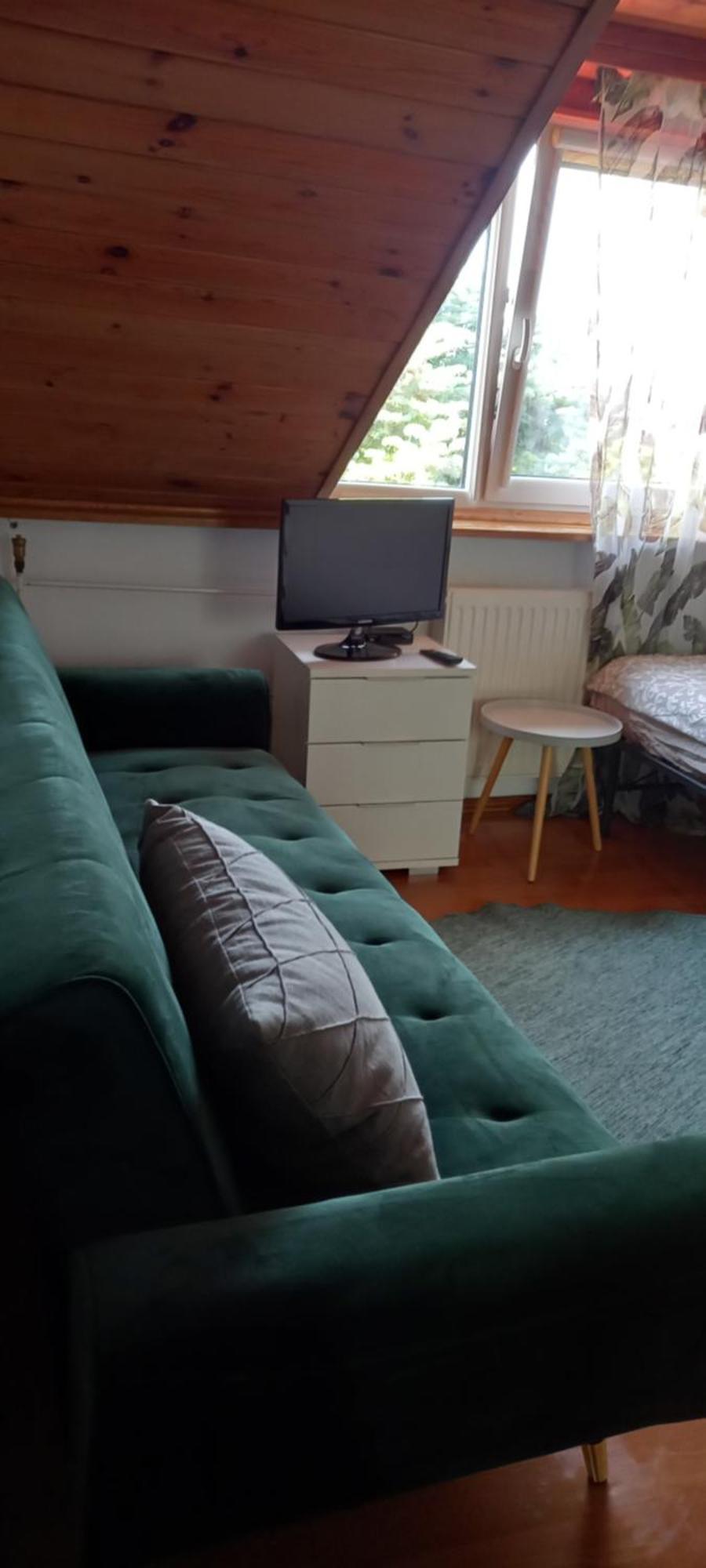 Domek Pod Sosnami Pokoje 2-3 Osobowe Apartment เมียลโน ภายนอก รูปภาพ